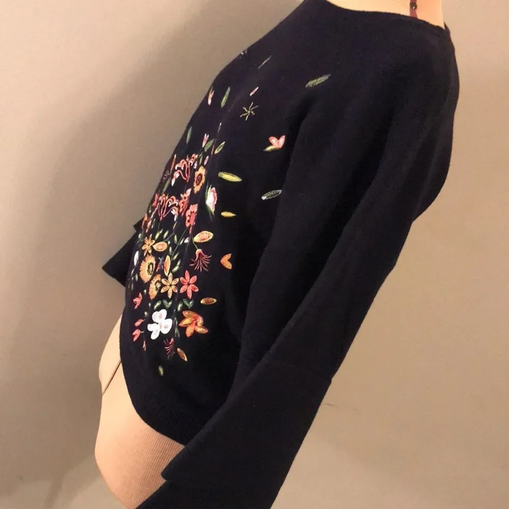 Blu Pepper Floral Embroidered Blue Sweater - Size Large - Picture 8 of 11